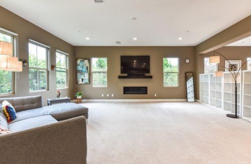 64 Interlude, Irvine CA  92620-3694 exterior