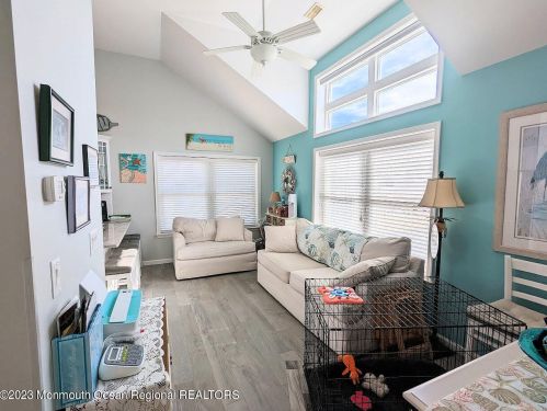 116 Bayview Dr, Lavallette, NJ 08735-1205