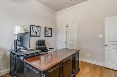 405 Sterling Dr, Fort Worth TX  76126-2461 exterior