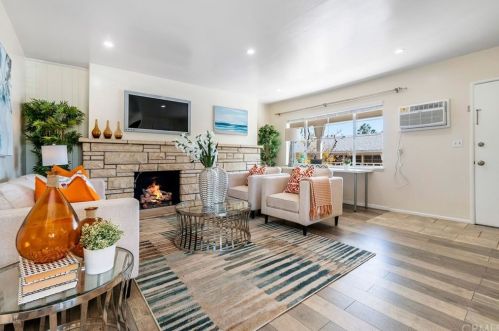1315 Franklin St, Santa Monica, CA 90404-2645