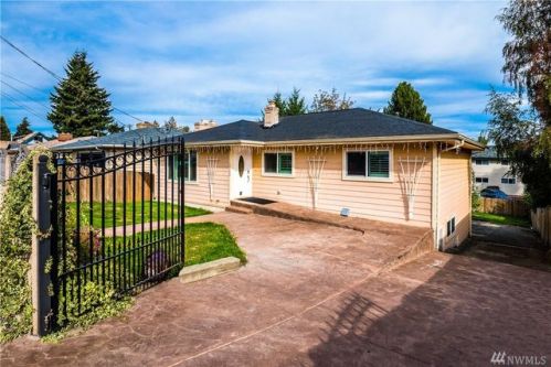15226 30 Ave, Seattle WA  98188-2029 exterior