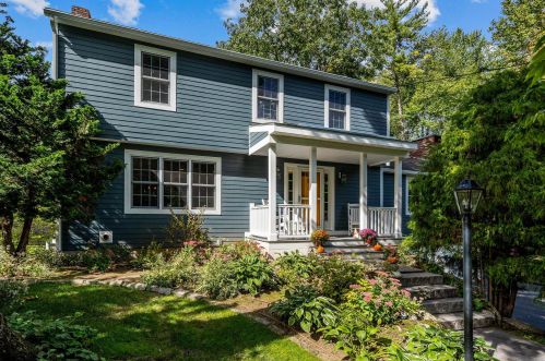 48 Horace Greeley Rd, Amherst, NH 03031-1614