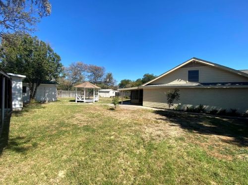 610 Barron Ave, Fort Worth TX  76140-3906 exterior