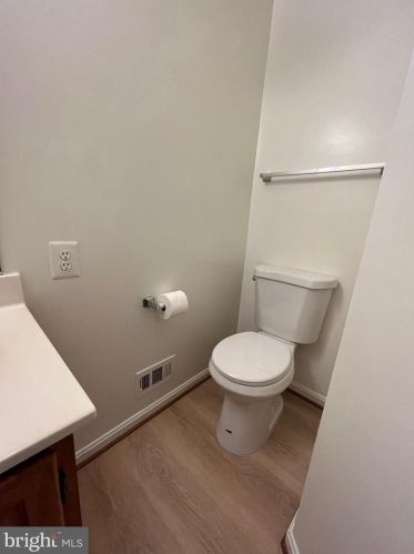 7 Dawn Vw Ct, Silver Spring MD 20904-1252 exterior