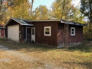 2715 13350e Rd, Momence, IL 60954-3577