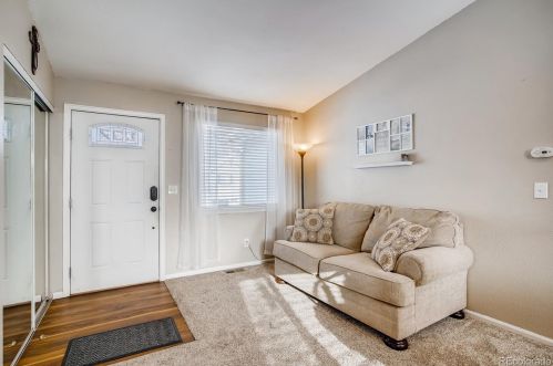 4648 Pagosa Way, Aurora CO 80011-4930 exterior