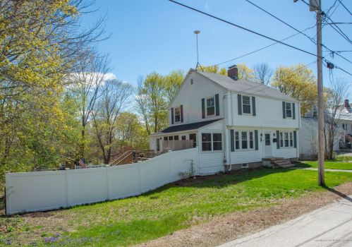 7 Pleasant St, Waltham, ME 04605-2217