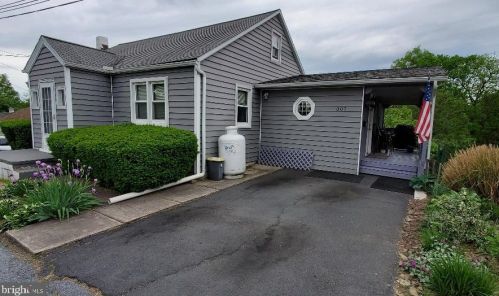 307 Williams St, Harrisburg, PA 17113-2663