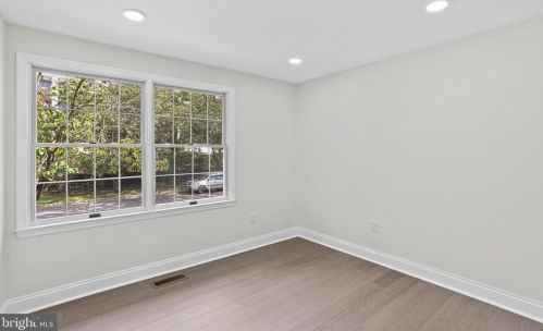 7612 Hammond Ave, Silver Spring MD 20912-7421 exterior