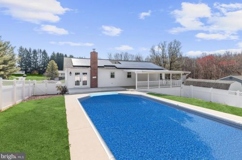 2102 Belgian Ct, Fallston MD  21047-1644 exterior