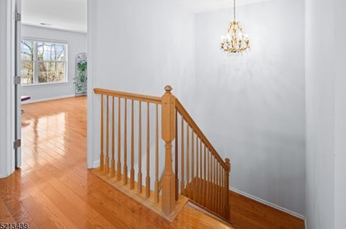 5 Garfield Way, Princeton NJ  08540-1669 exterior