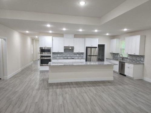 10923 Hummingbird, Conroe, TX 77385-3715