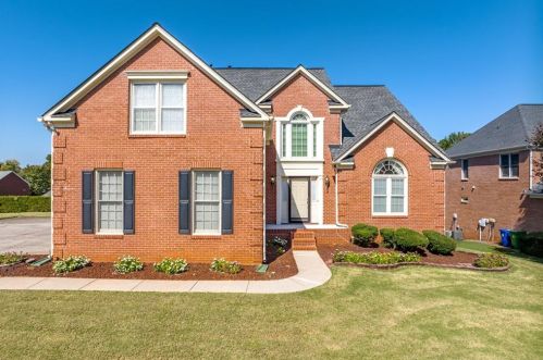 549 Antietam Dr, Stone Mountain, GA 30087-6043