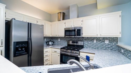1055 Positano Ave, Anaheim CA  92808-1541 exterior