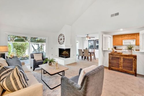 367 Via El Modena, Orange, CA 92869-4922