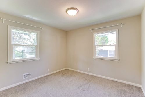 2445 Aglen St, Saint Paul MN  55113-3309 exterior