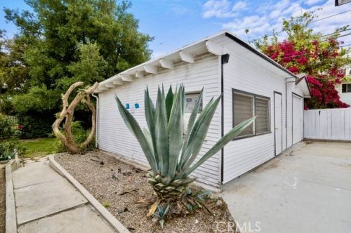 1710 Glenwood Rd, Glendale CA  91201-1812 exterior