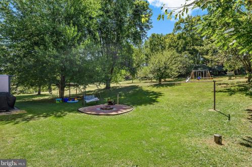 2714 Ritner Hwy, Carlisle PA  17015-9428 exterior