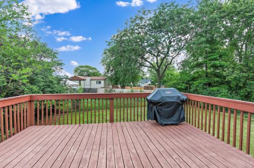 474 Galahad Rd, Lemont IL  60440-2155 exterior