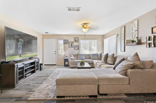 235 Glenwood St, Colton, CA 92324-2519