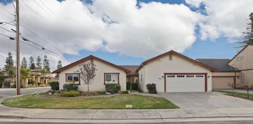 800 Westwind Dr, Lodi, CA 95242-3732