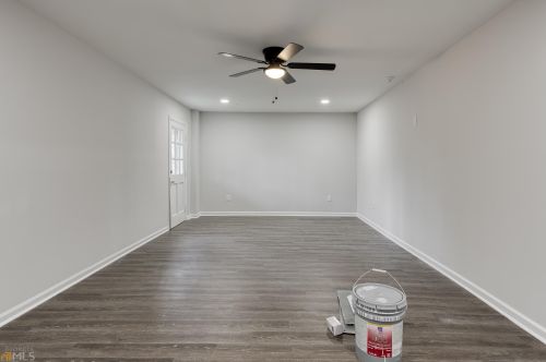 170 Huntcliff Pt, Atlanta GA  30350-1601 exterior