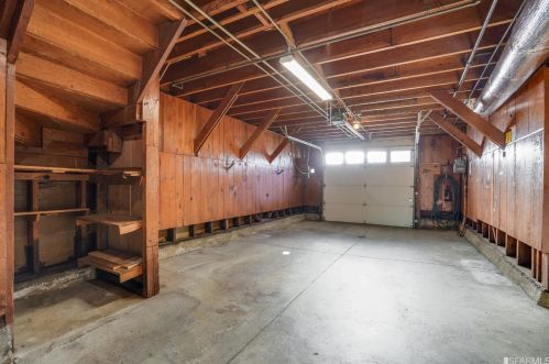 447 Girard St, San Francisco CA 94134-2109 exterior