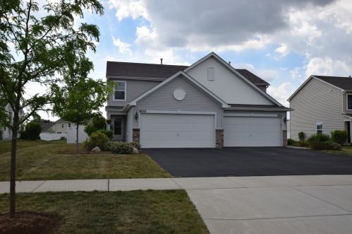 600 Vine St, Pingree Grove, IL 60140-5620