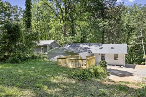 2310 Beecher Cir, Atlanta GA  30311-2506 exterior
