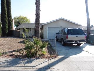 1766 Fair Hill Dr, Milpitas, CA 95035-5025