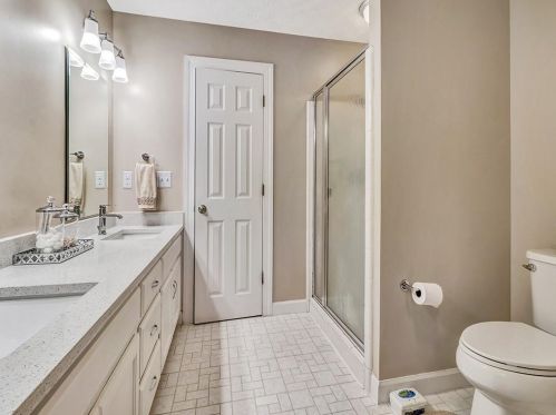 3217 Henderson Walk, Atlanta GA  30340-4327 exterior