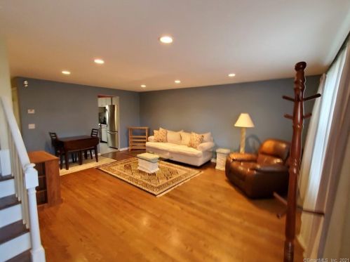75 Robert Treat Dr, Milford, CT 06460-8353