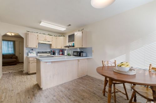 60 200, Wellsville UT 84339-9703 exterior