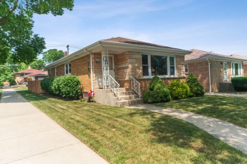 4900 Nashville Ave, Chicago, IL 60656-4008