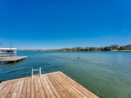 1748 Bluebonnet Ln, Lakeside Heights, TX 78639-9569