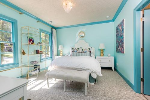 6470 Long Is Dr, Atlanta GA  30328-3043 exterior