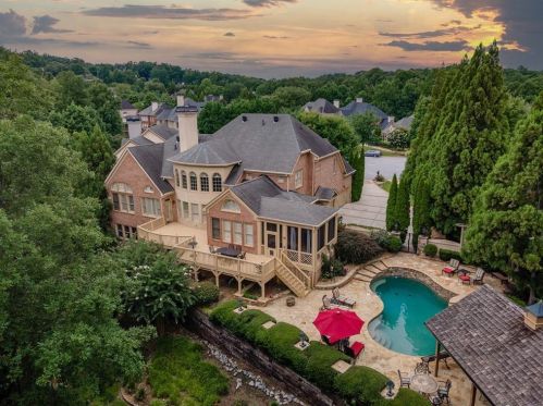5328 Whitehaven Park Ln, Mableton, GA 30126-5954