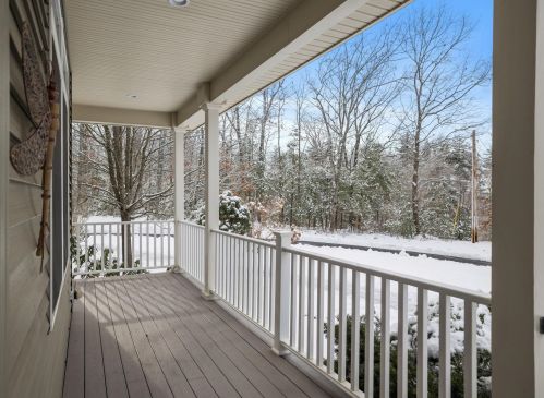 35 Higgins Rd, Chichester, NH 03258-6103