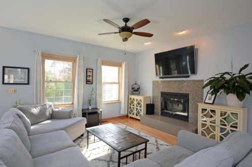 12118 Gantry Ln, Saint Paul MN  55124-6204 exterior