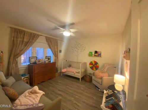 1431 Hillside Dr, Glendale CA  91208-2416 exterior