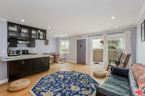 1231 Euclid St, Santa Monica, CA 90404-1037