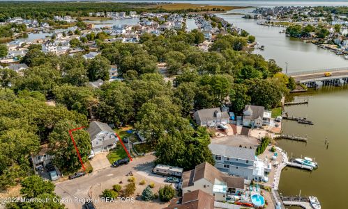 608 Nantucket Rd, Lacey, NJ 08731-4918