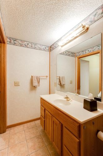 1980 Heath Ave, Saint Paul MN  55128-5206 exterior