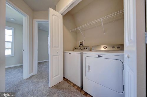 34 Overlook Dr, Hanover PA 17331-7923 exterior