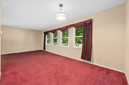 353 Tarrington Way, Lemont IL  60440-2215 exterior