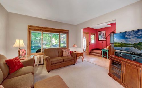 1104 Argyle St, Saint Paul MN  55103-1004 exterior