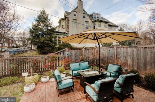 301 Gravers Ln, Philadelphia PA 19118-2802 exterior