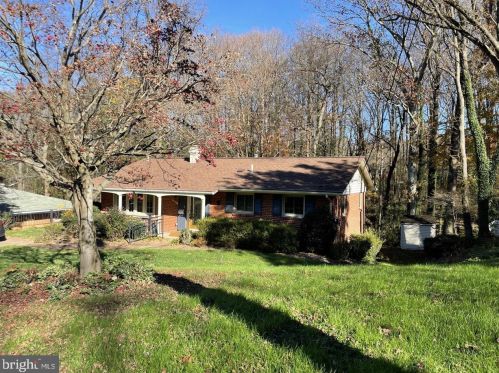 3811 Ivydale Dr, Annandale, VA 22003-2006