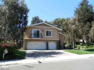 2111 Calaveras Dr, Camarillo, CA 93010-2211