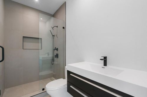 2931 Lookout Pl, Atlanta GA  30305-3217 exterior